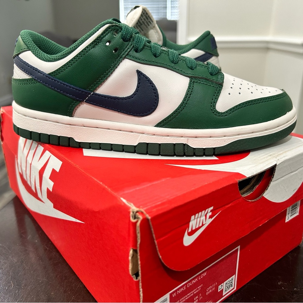 Nike Dunk Low Gorge Green Midnight Navy